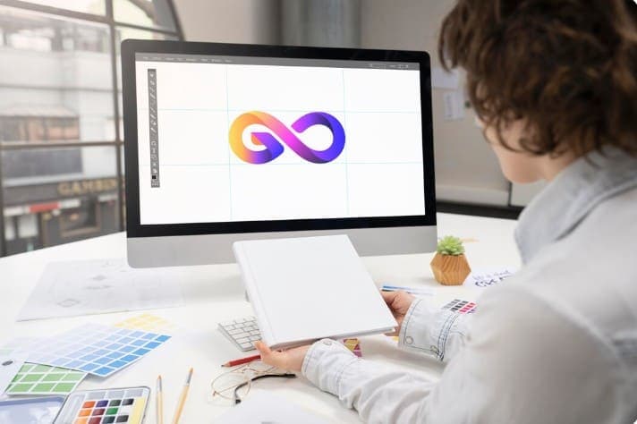 Logo & Visual System